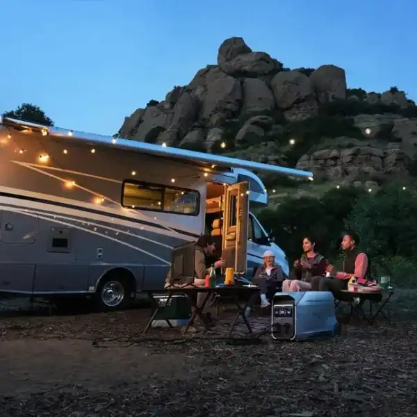 EcoFlow DELTA Pro 3 in gebruik bij kampeerplaats