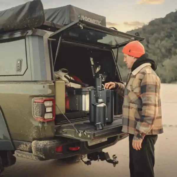 Dometic GO watertank 11L - slate stockfoto in gebruik