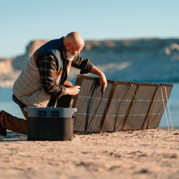 EcoFlow zonnepaneel buiten in zonlicht