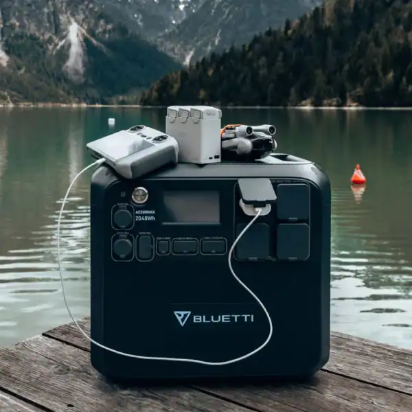 bluetti ac200max draadloos opladen bovenkant