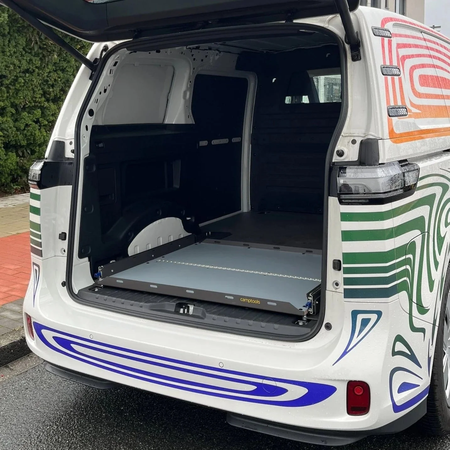 CampTools VW ID. Buzz Cargo uitschuiflade productfoto 1