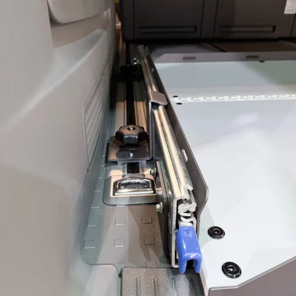 CampTools Mercedes V-Klasse W447 uitschuiflade productfoto 4